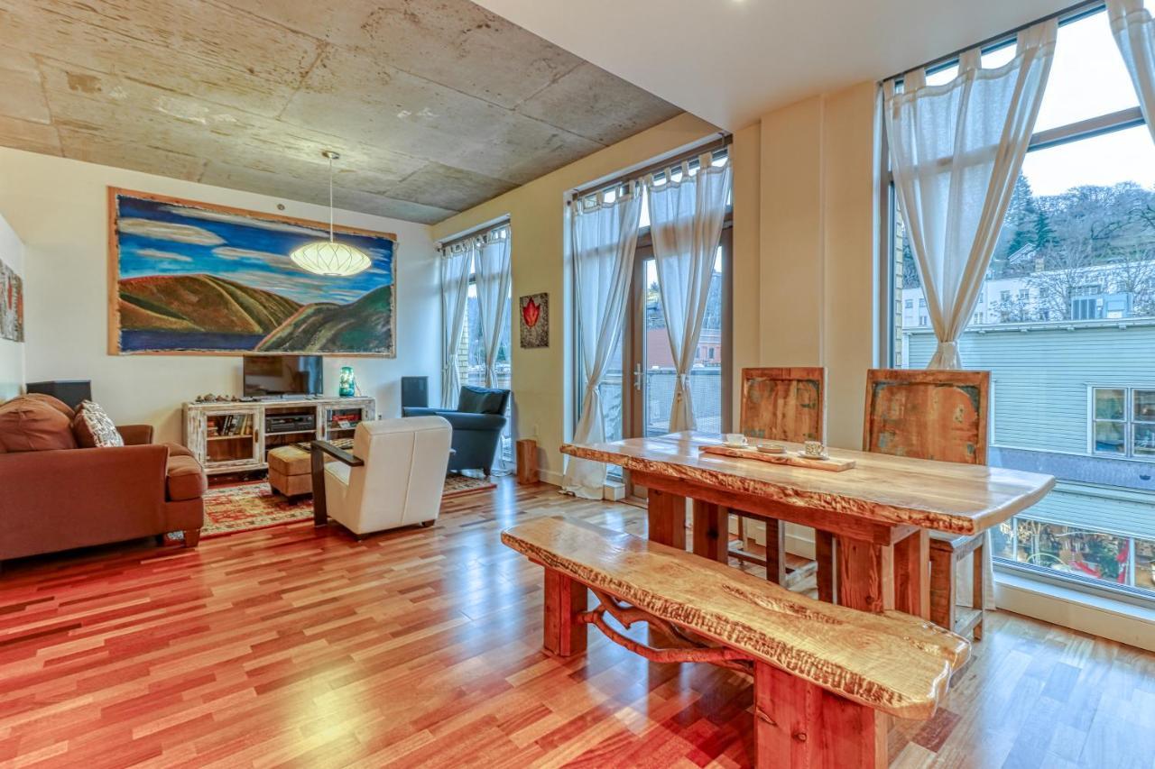 Oak Street Lofts Hotel Hood River Exterior foto